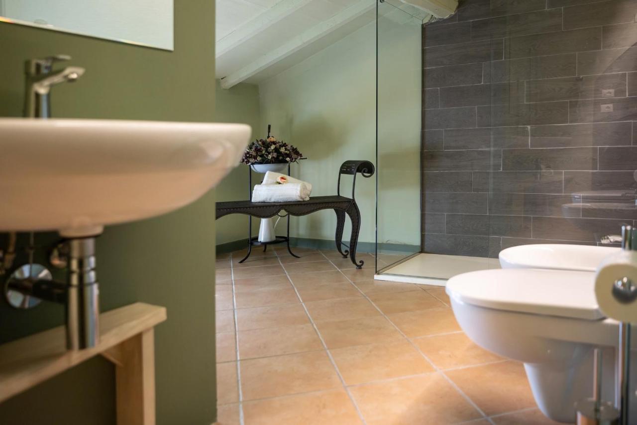 Family Room Private Bathroom