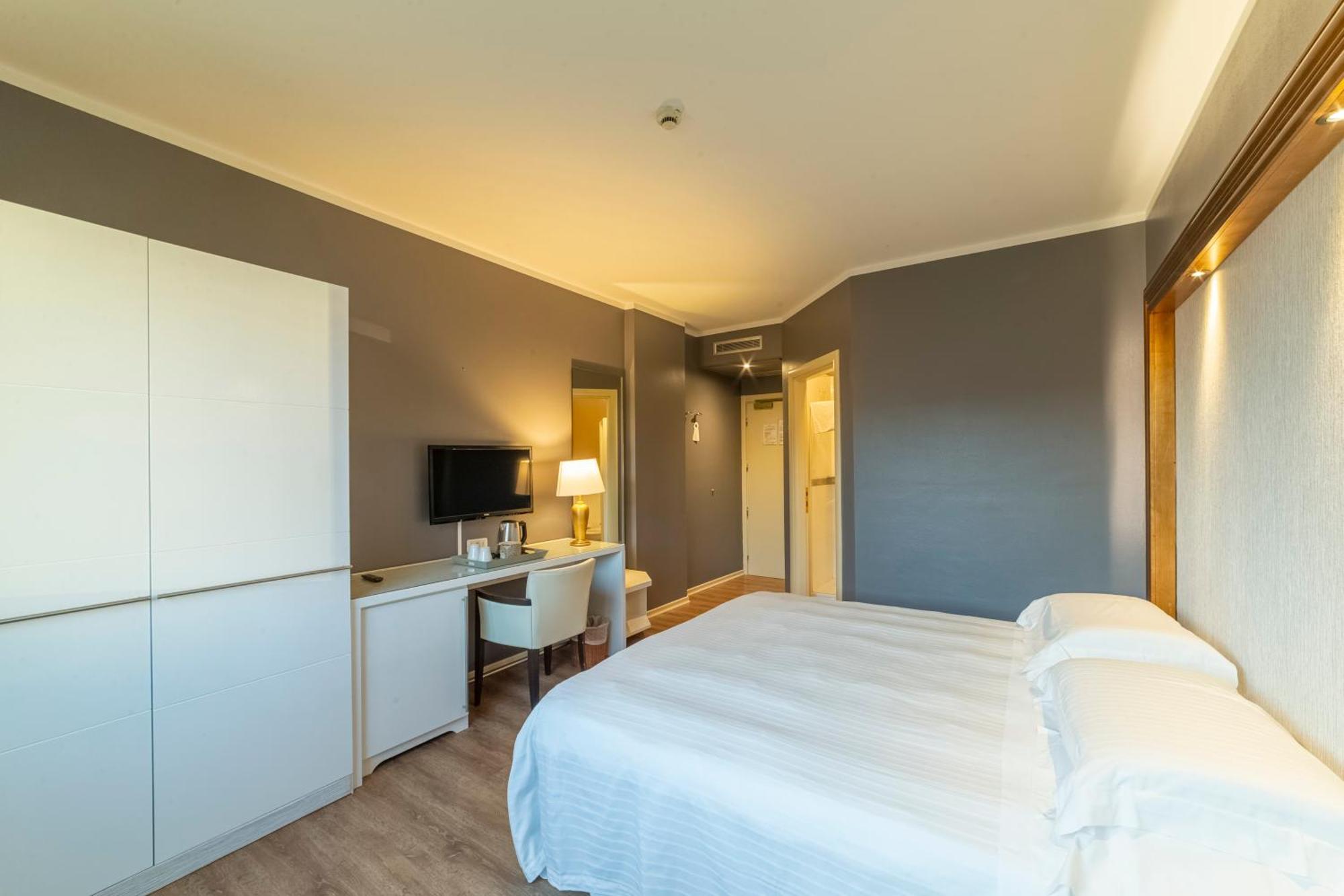 Smart Double or Twin Room