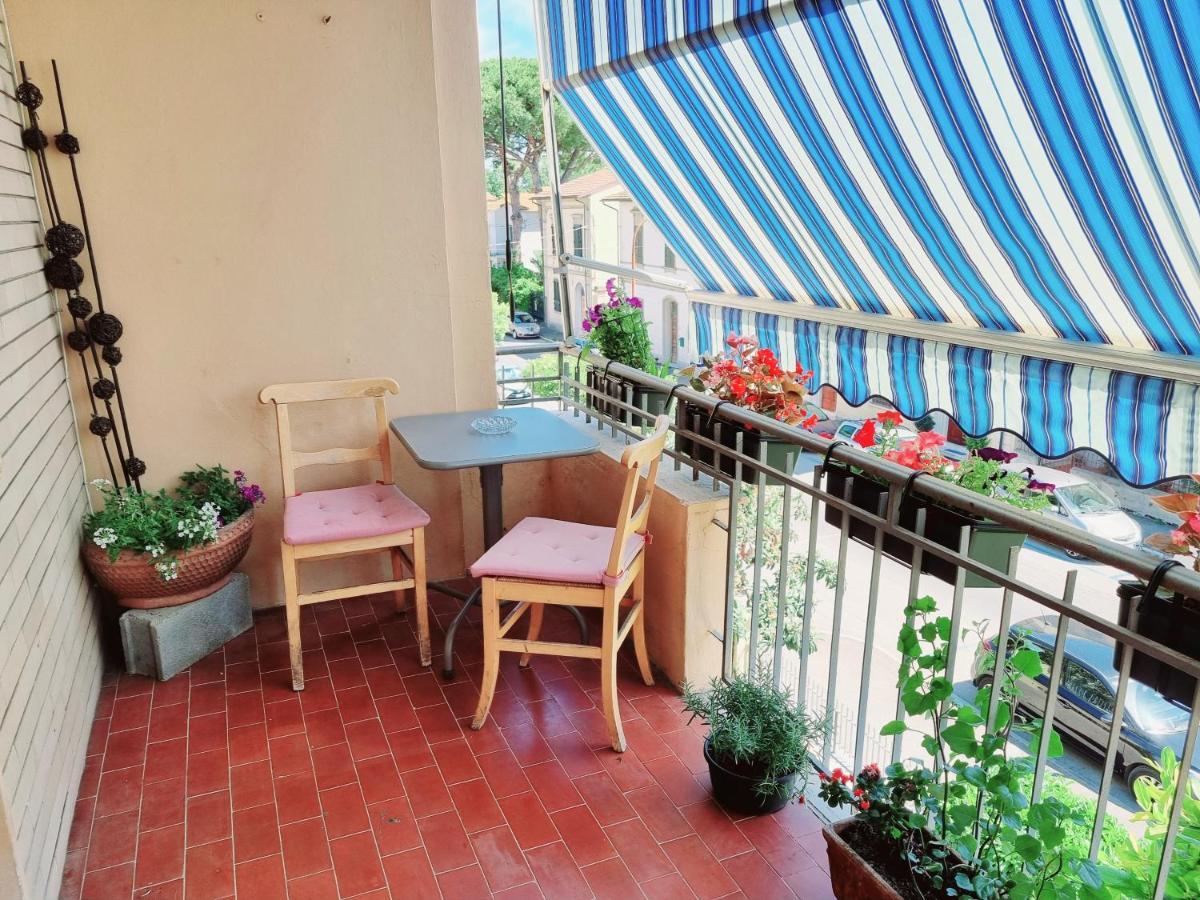 Camera Matrimoniale Deluxe con Balcone e Bagno Privato