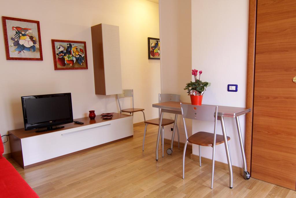 Appartamento con 1 Camera da Letto e Balcone - Via Italo Simon