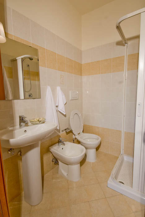 Triple Room,249681065:JPEG
