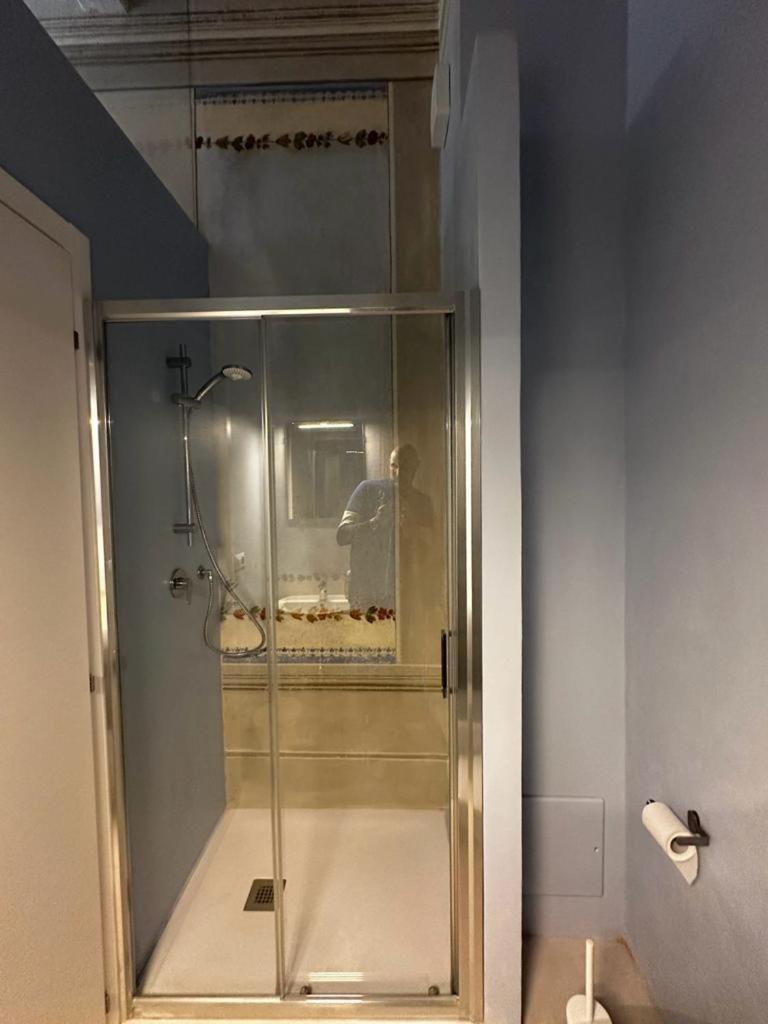Camera Quadrupla con Bagno Privato Esterno