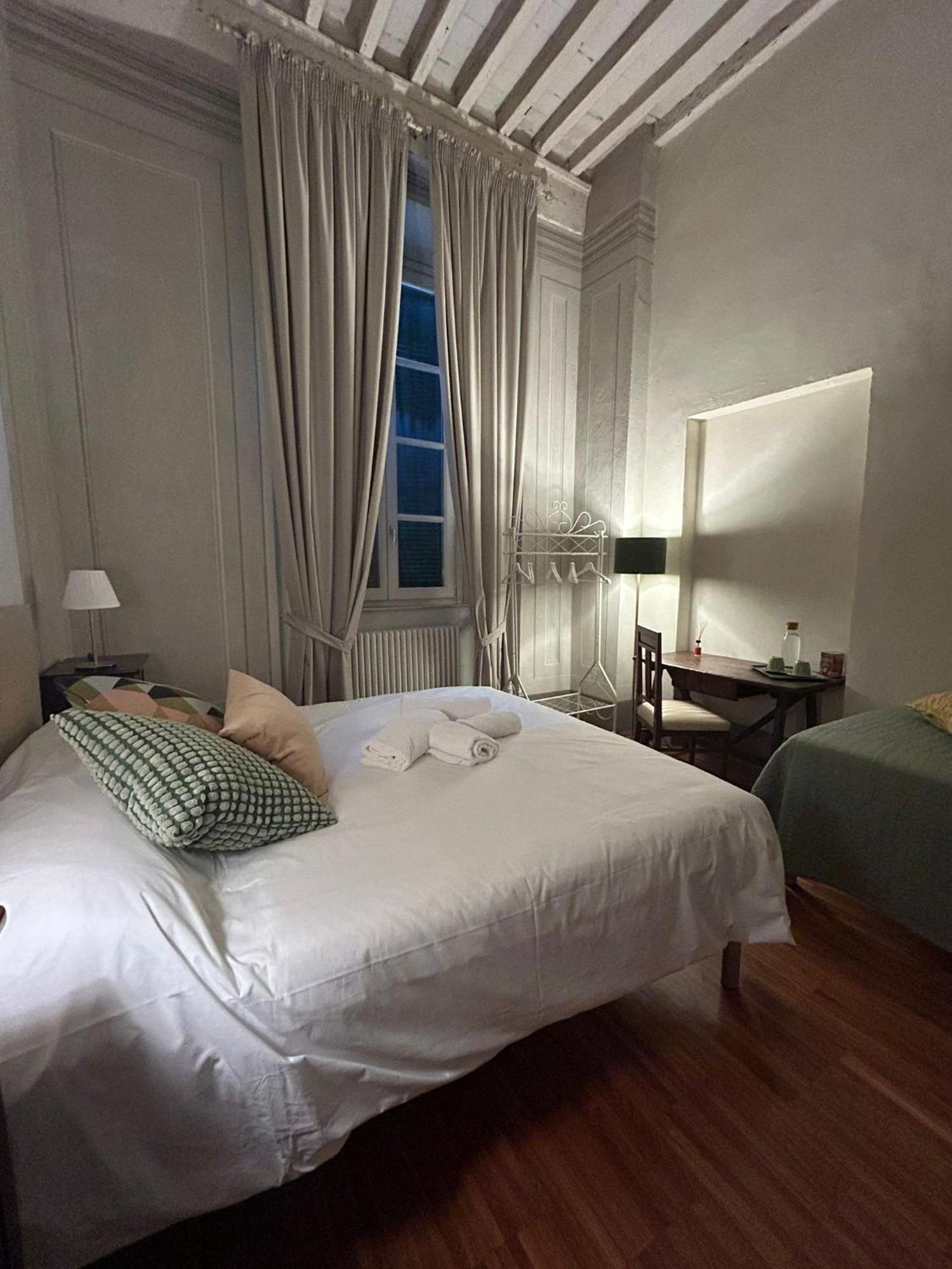Double Room Private External Bathroom