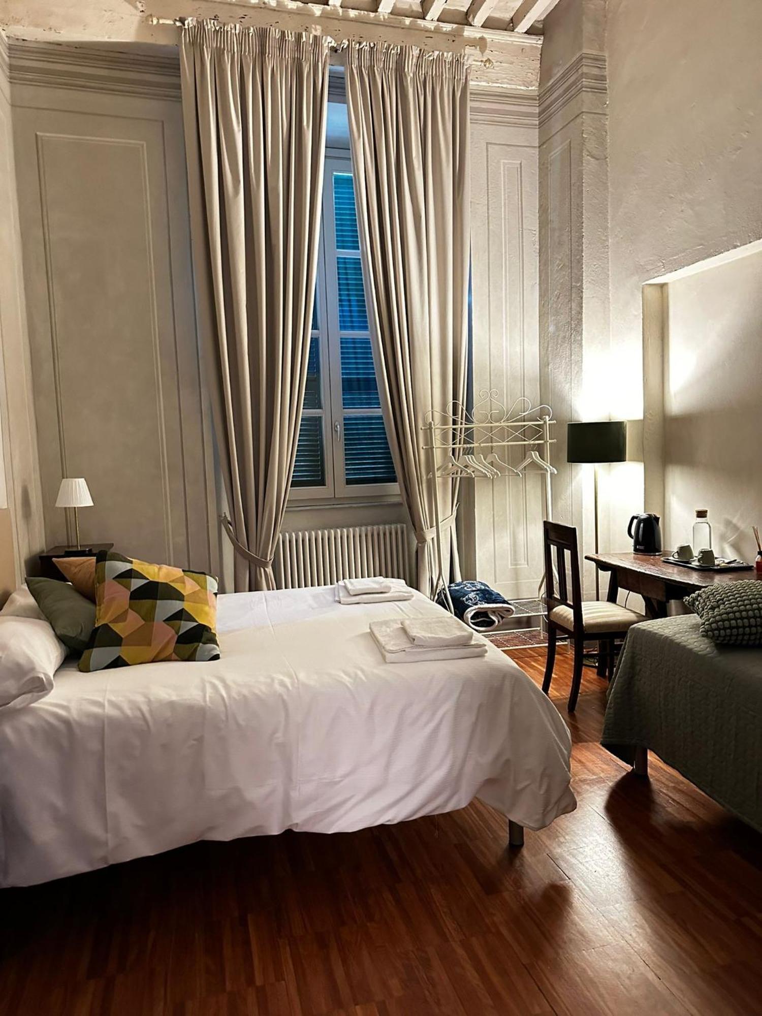 Double Room Private External Bathroom