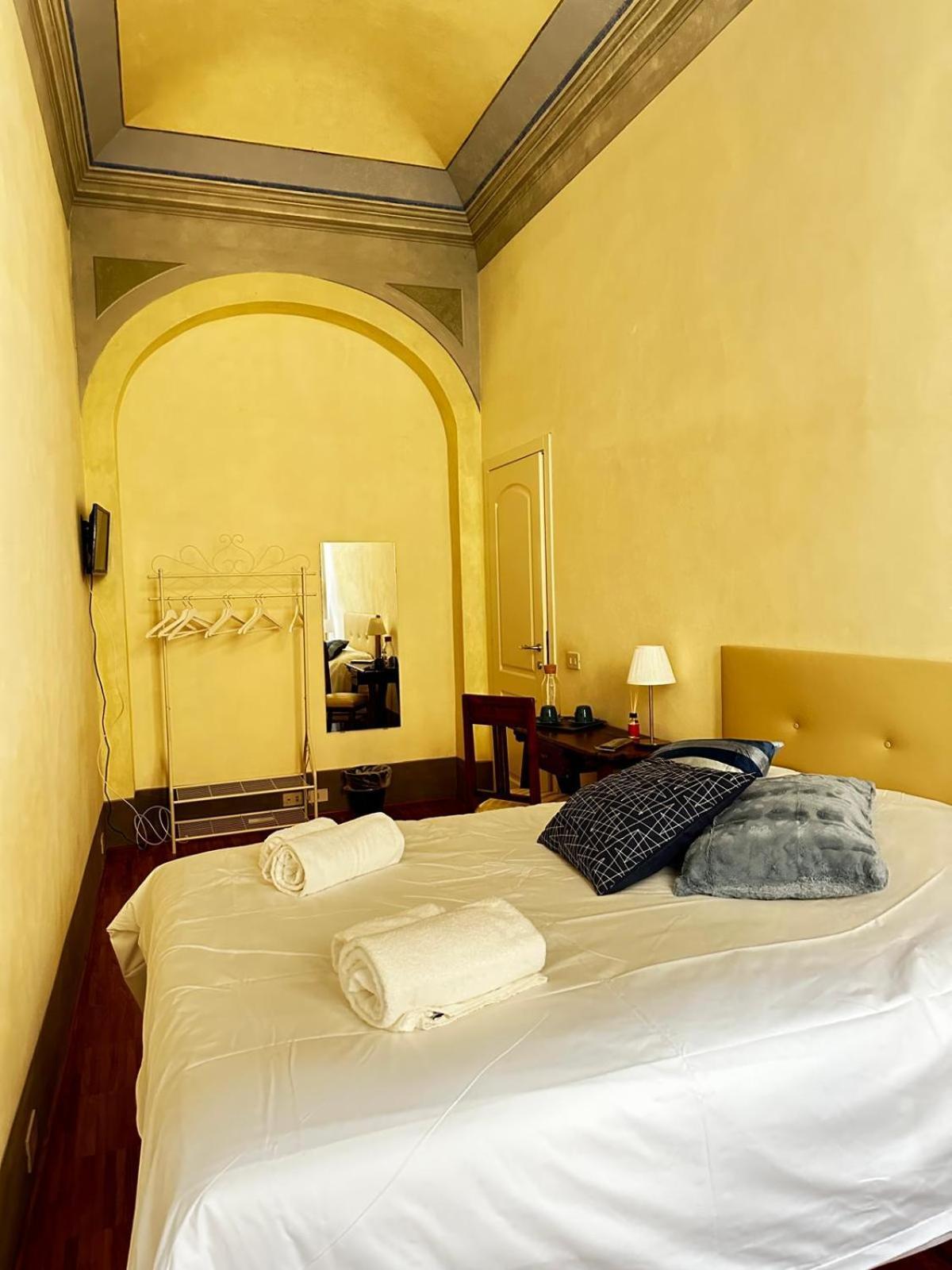 Double Room Private External Bathroom