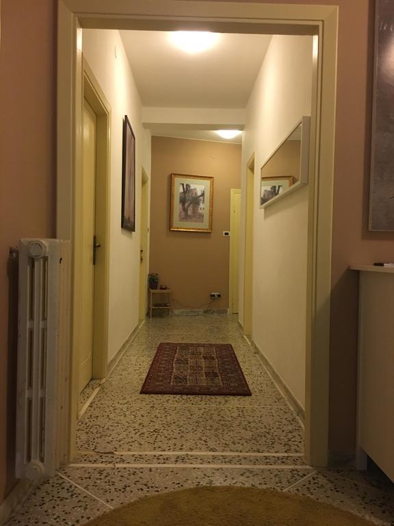 Camera Matrimoniale Deluxe con Bagno Privato e Balcone