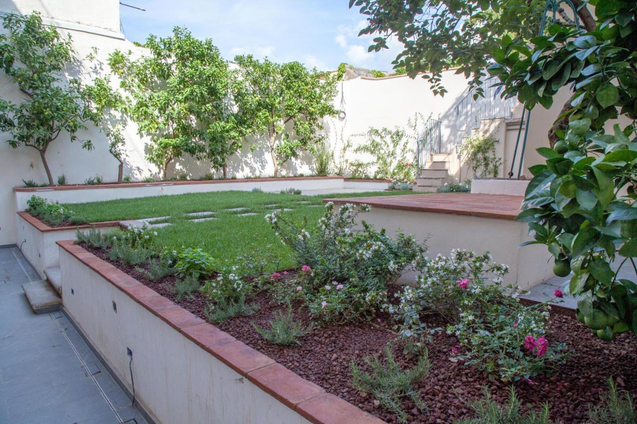 King Room Garden View,726648241:JPEG