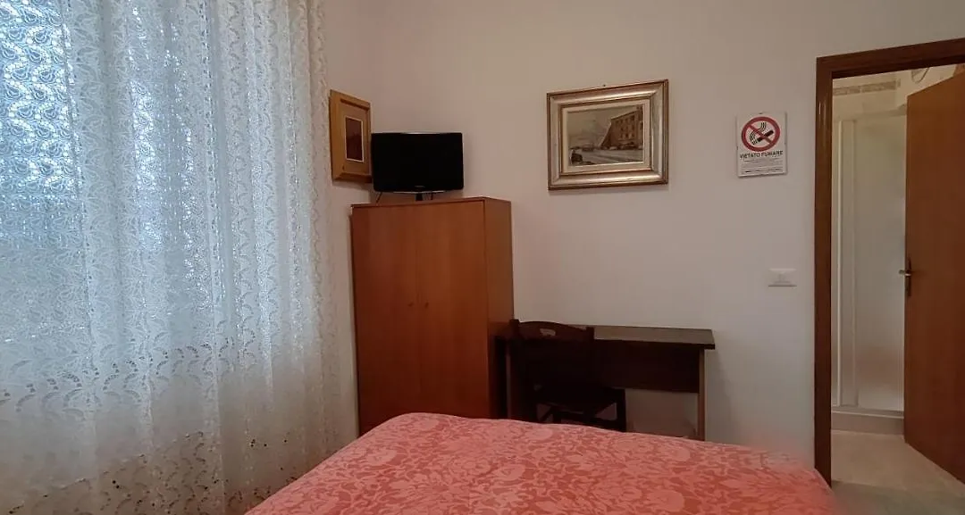 Pisa Central Station Room Rent-1