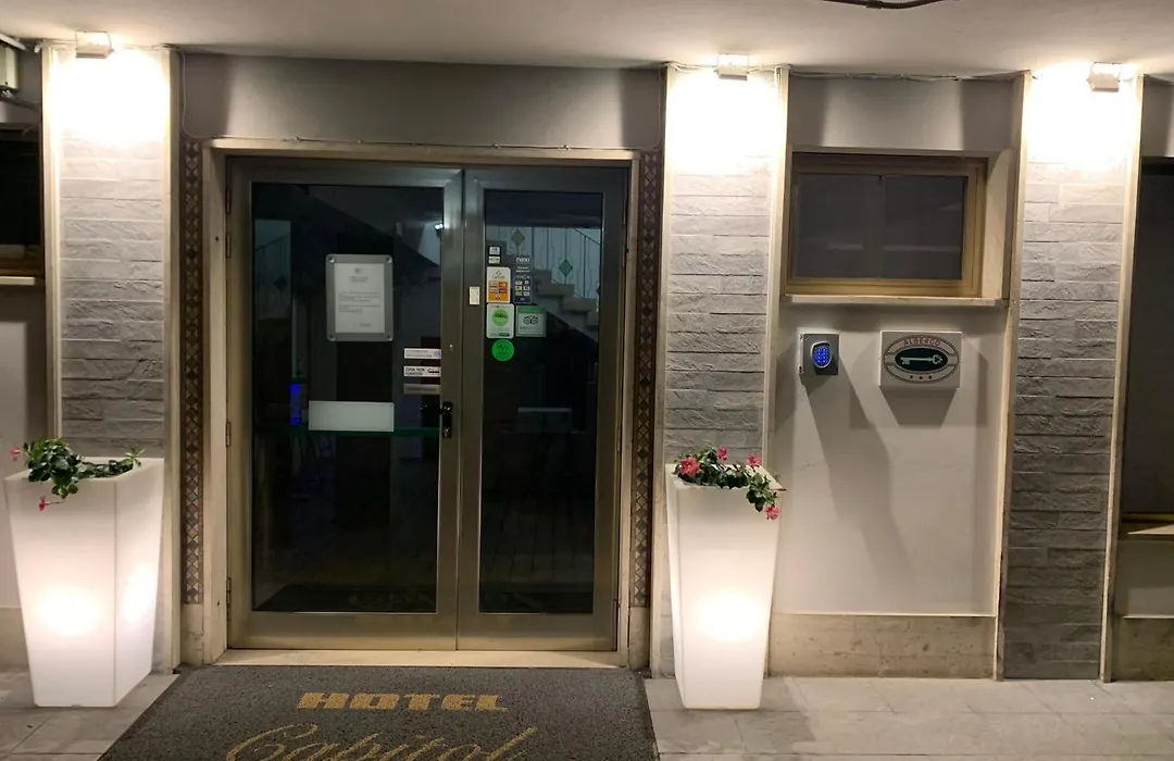 Hotel Capitol-1