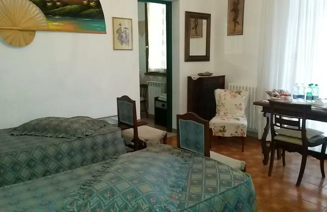 B&B Carla-1