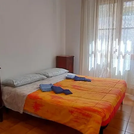 Pisa Central Station Room Rent-2