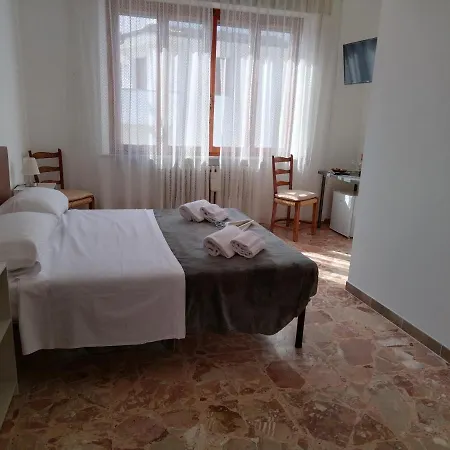 Olimpia Rooms-2