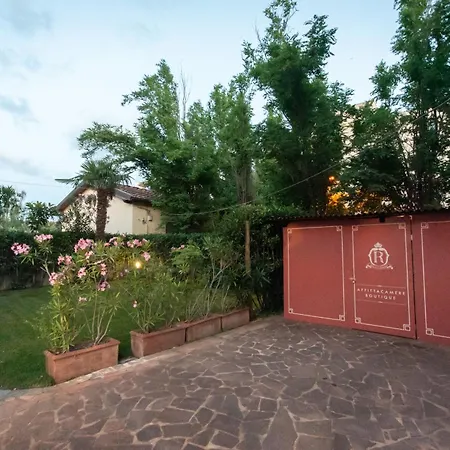 Regina Rooms Pisa-3