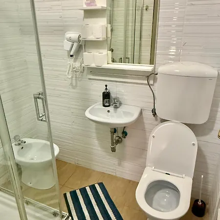 Crown Guest House-2