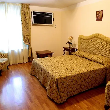 Il Campanile Suites-3